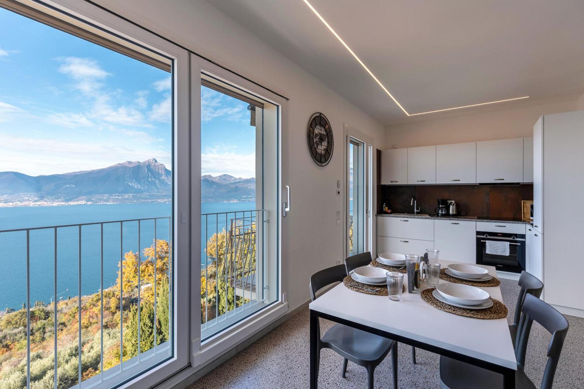 Casa Serena Lake View Torri Del Benaco Eksteriør bilde